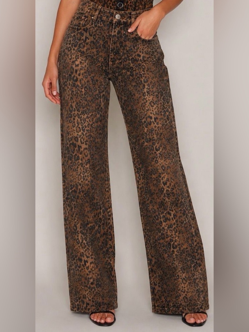✨🐆✨Insane! brand new $199 retail Kiwi Club Leopard Rhinestone Wide Leg Jeans – L